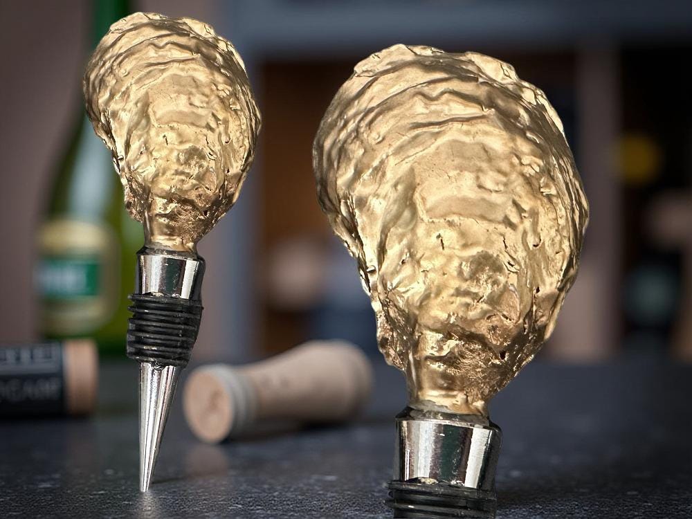 Azure Coral Oyster Shell Wine Stopper – Gold Rim