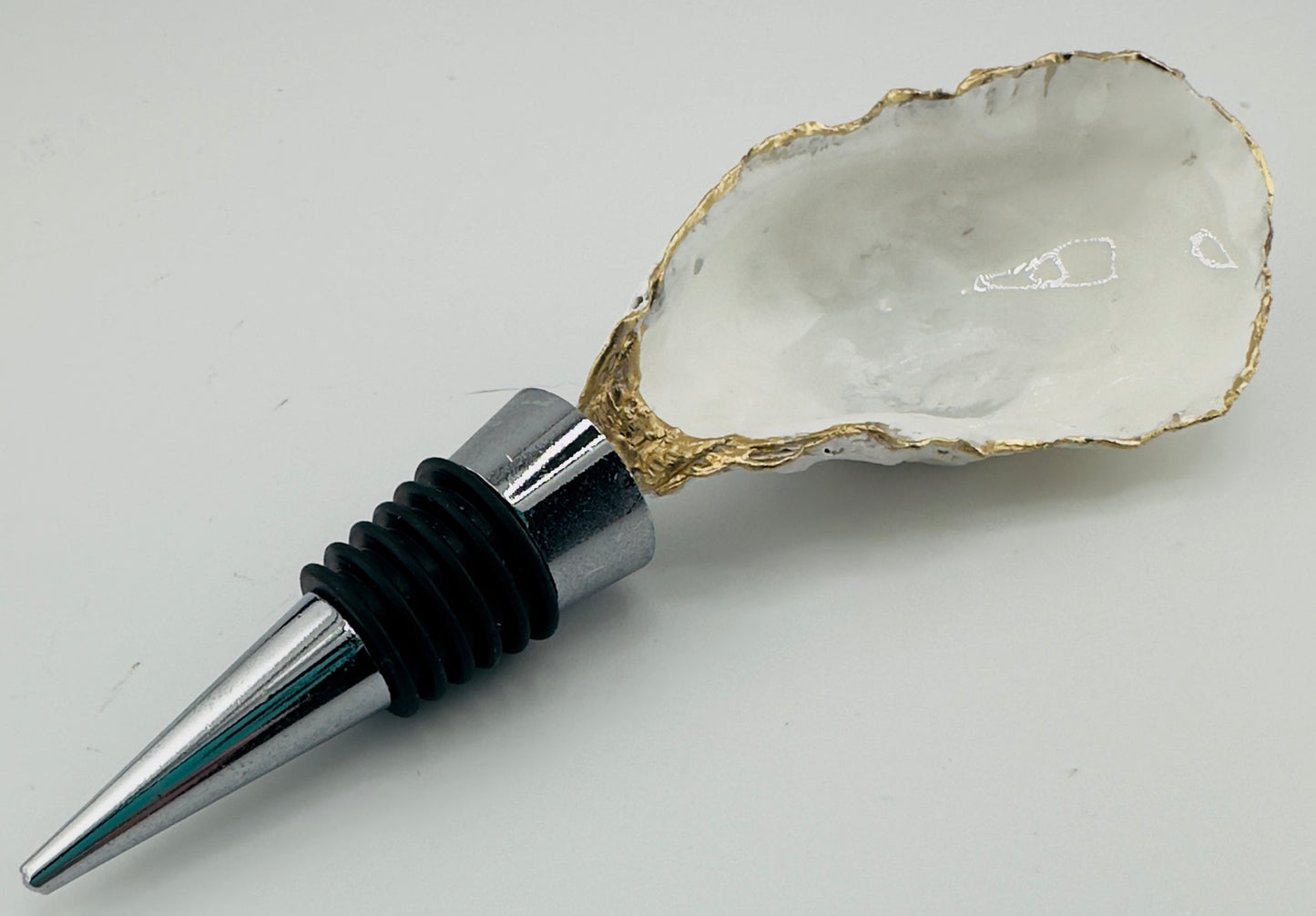 Azure Elegance: Handcrafted Oyster Shell Wine Stoppers