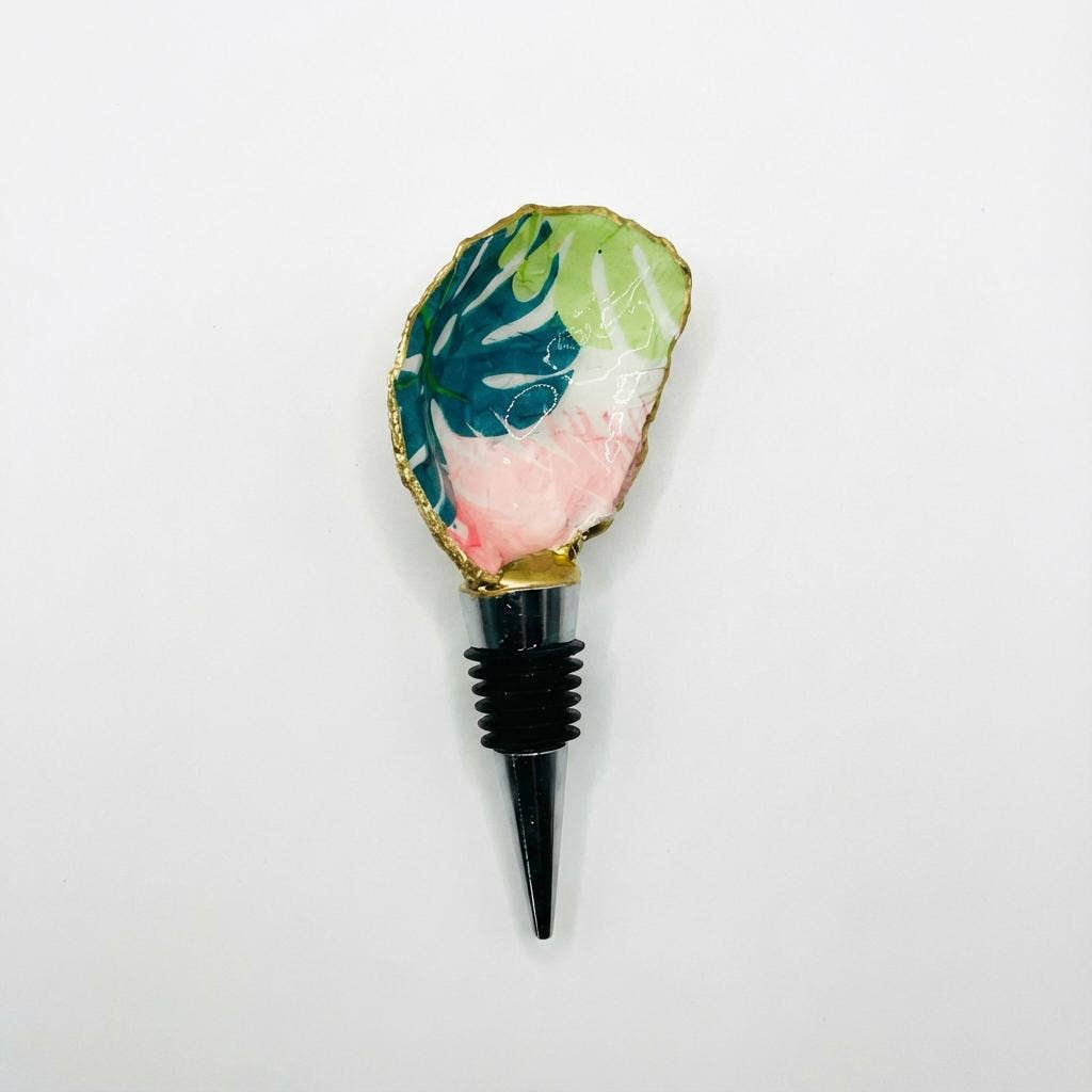 Monstera leaf motif oyster shell wine stopper with gold rim finish