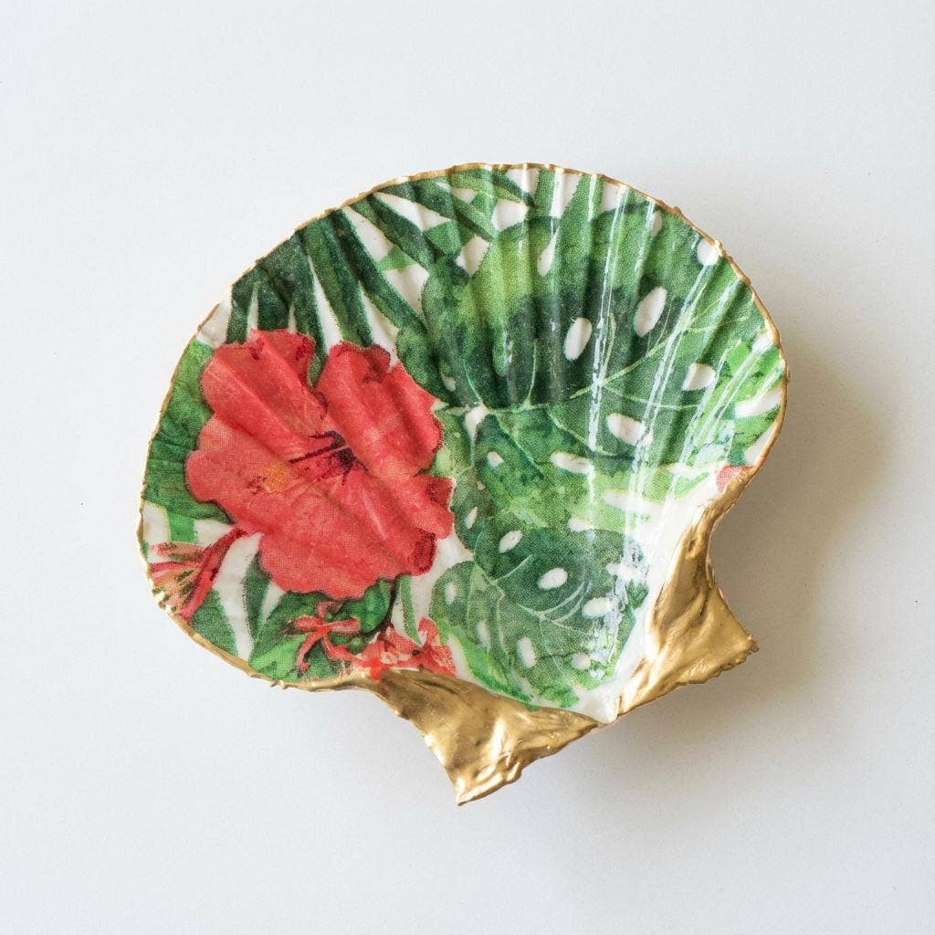 Hibiscus and monstera motif scallop shell trinket dish with gold finish