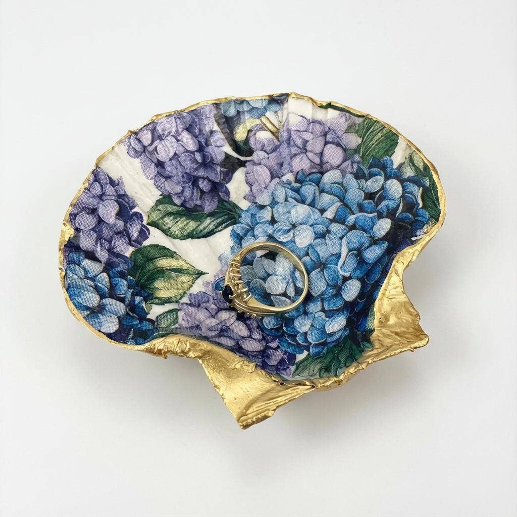 Hydrangea floral motif scallop shell trinket dish with gold finish