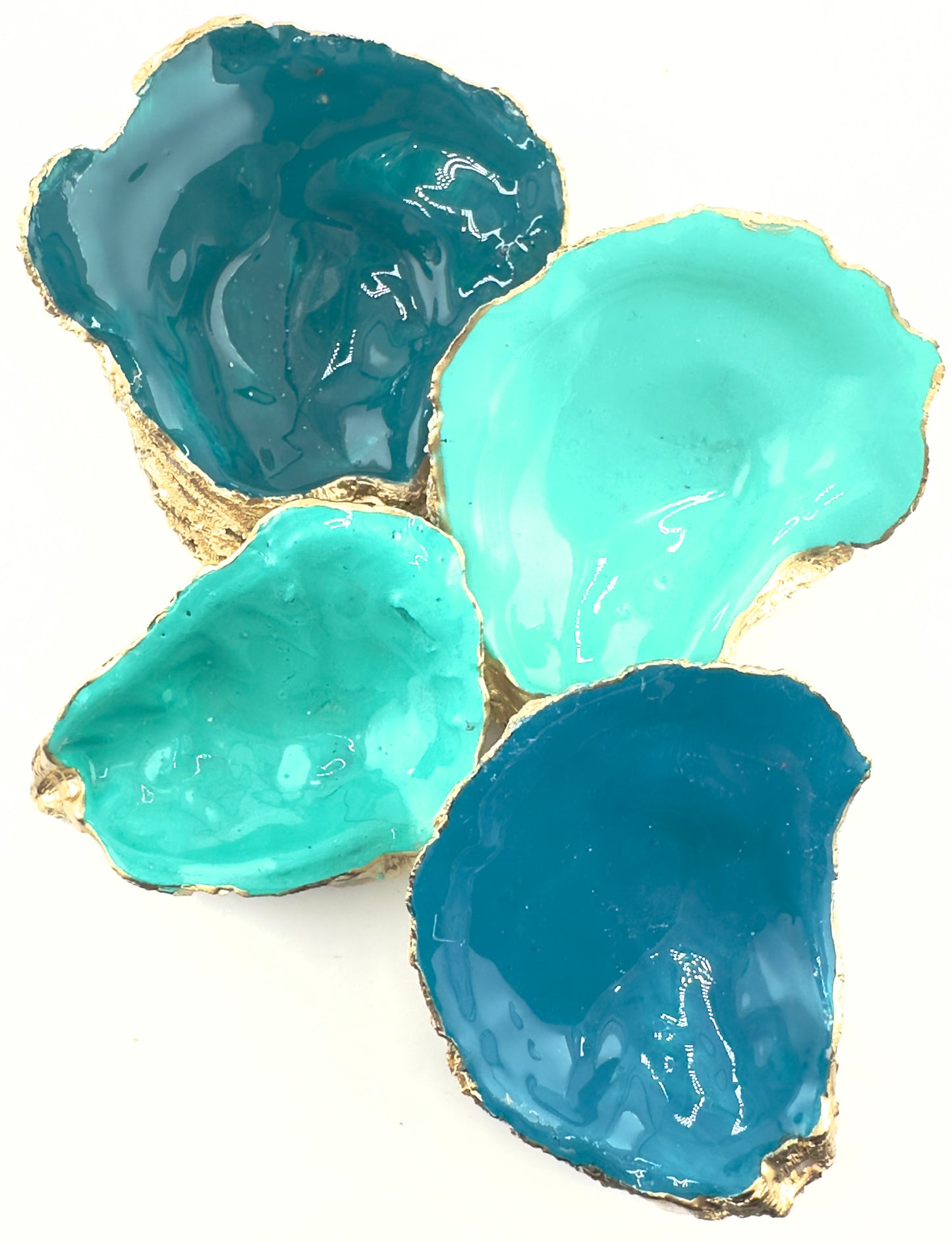 Emerald Splendor: Handcrafted Oyster Shell Wine Stoppers