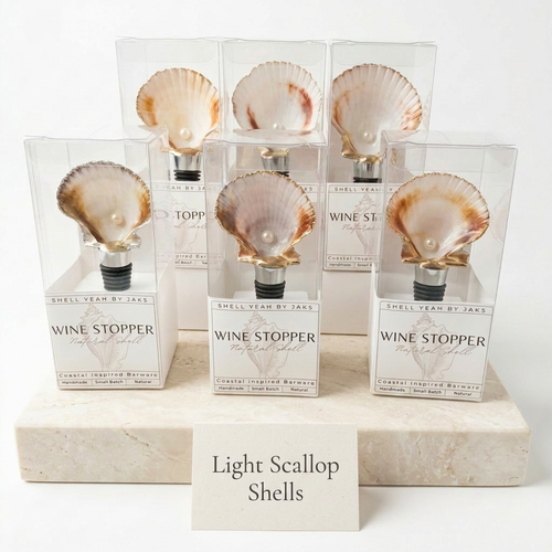 Scallop shell wine stopper with pearl accent and gold rim finish