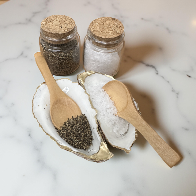 Oyster - Gold Rim Salt & Pepper Set